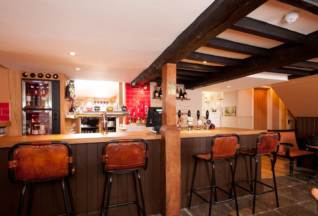 The Wychwood Inn Shipton under Wychwood Exterior photo