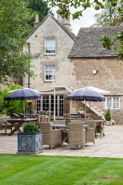 The Wychwood Inn Shipton under Wychwood Exterior photo