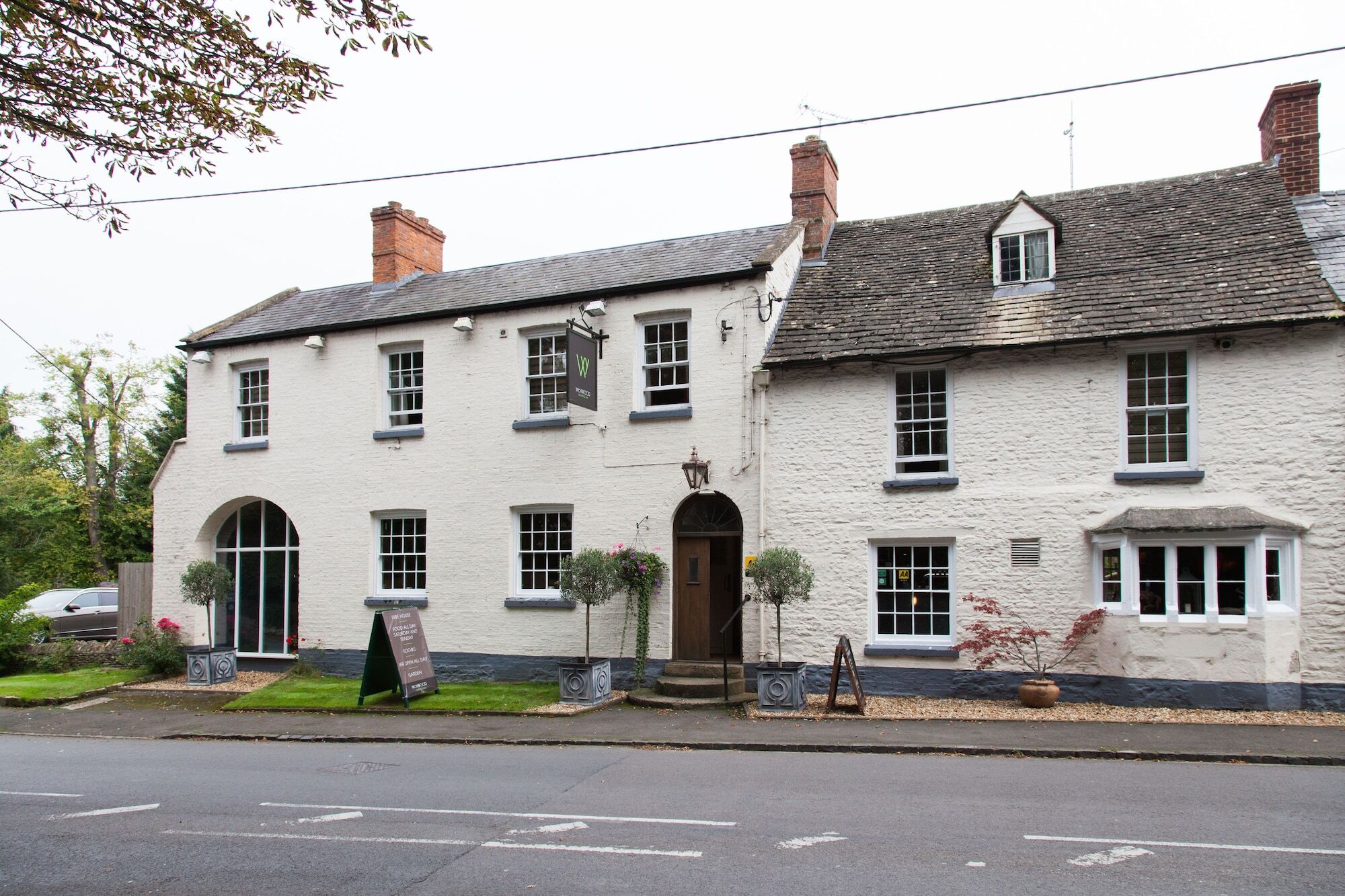 The Wychwood Inn Shipton under Wychwood Exterior photo